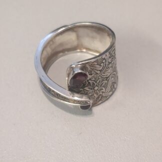 Silver Garnet ring
