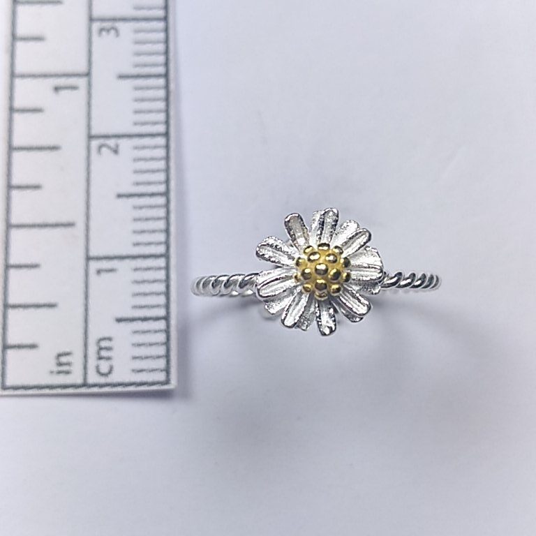 Silver Flower ring - Image 2