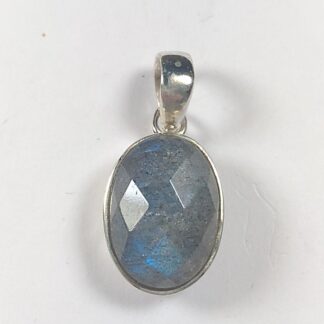 Silver Labradorite pendant