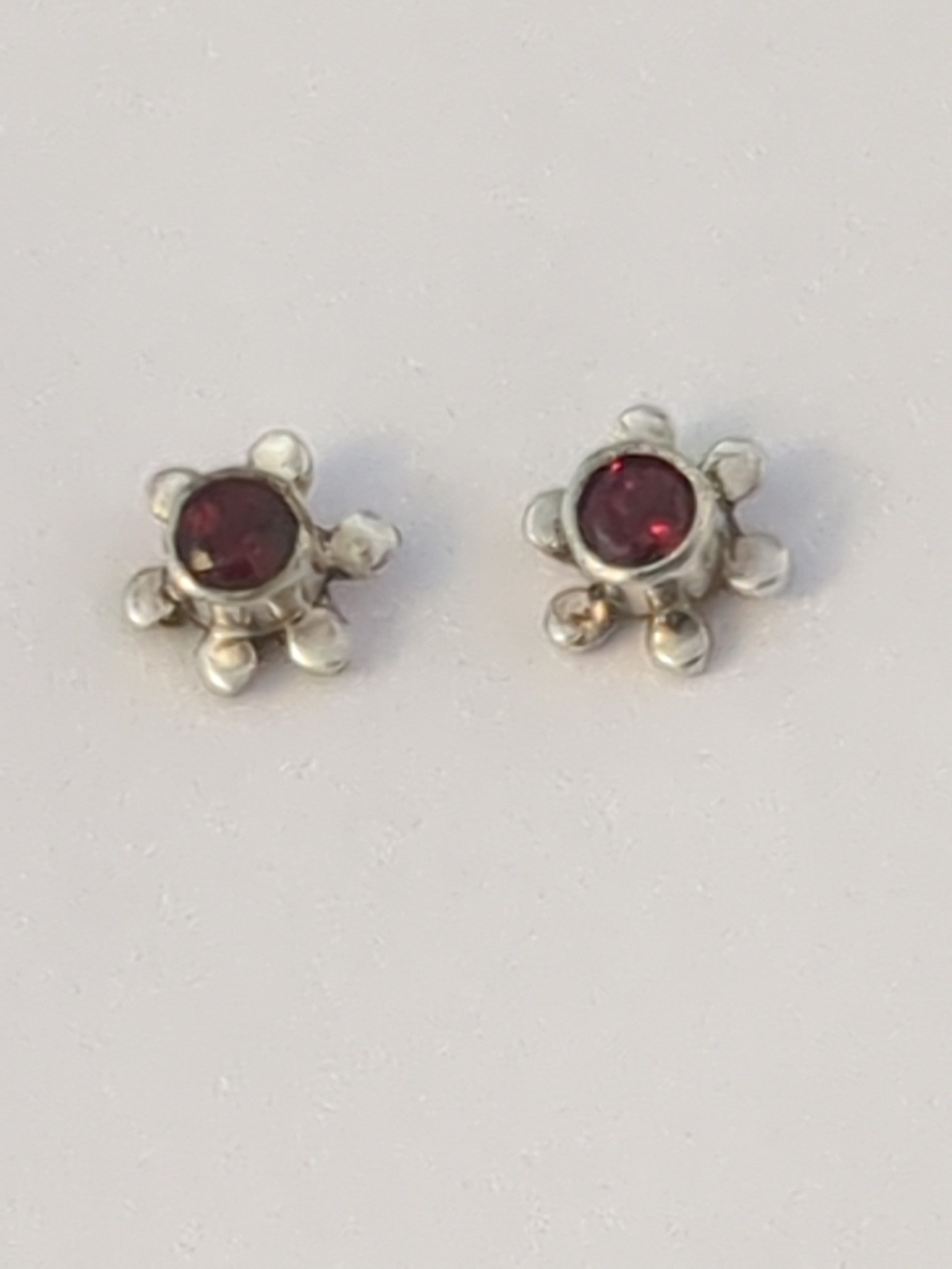 Silver Stud earrings