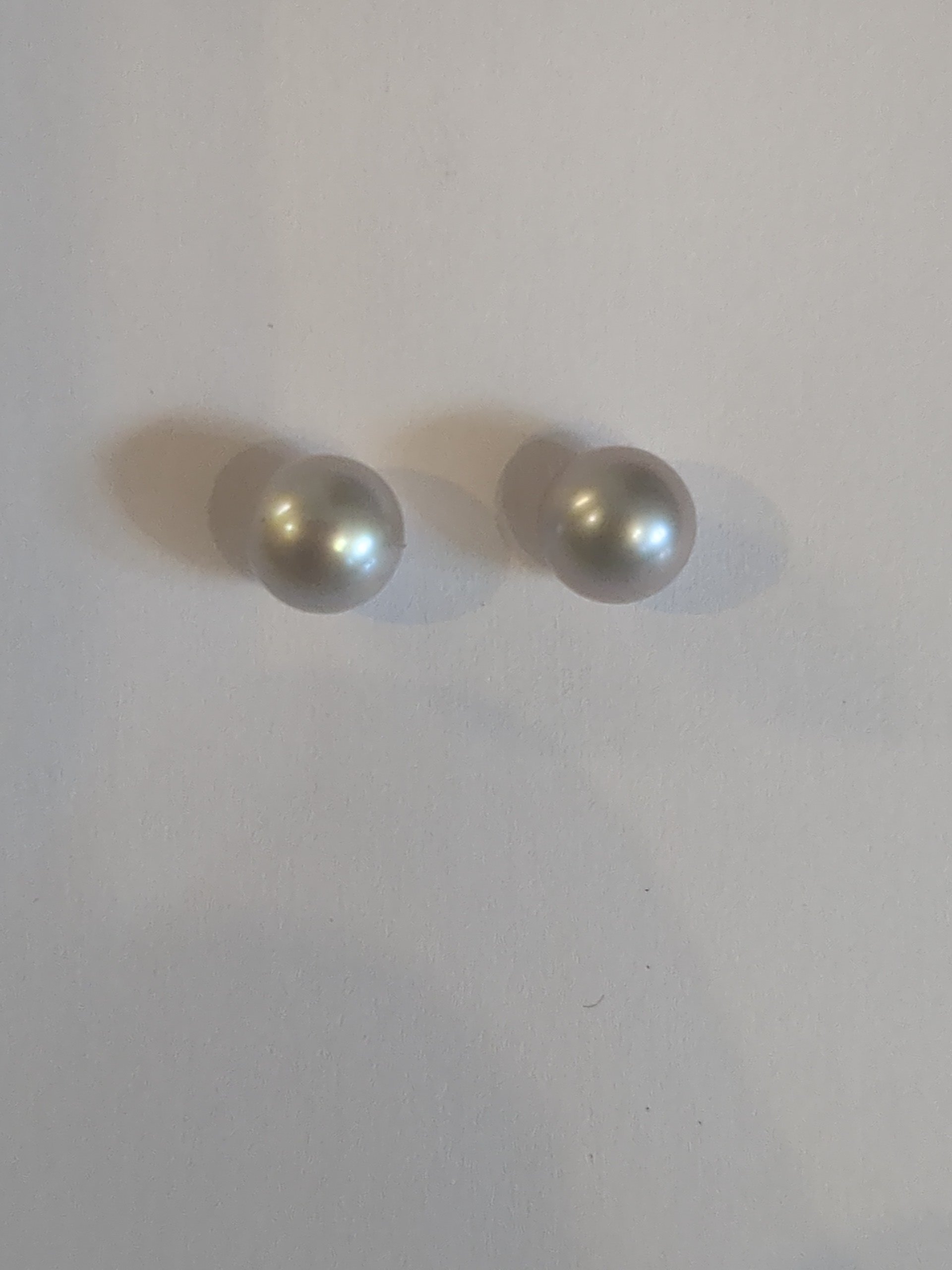 Silver grey pearl studs 6mm