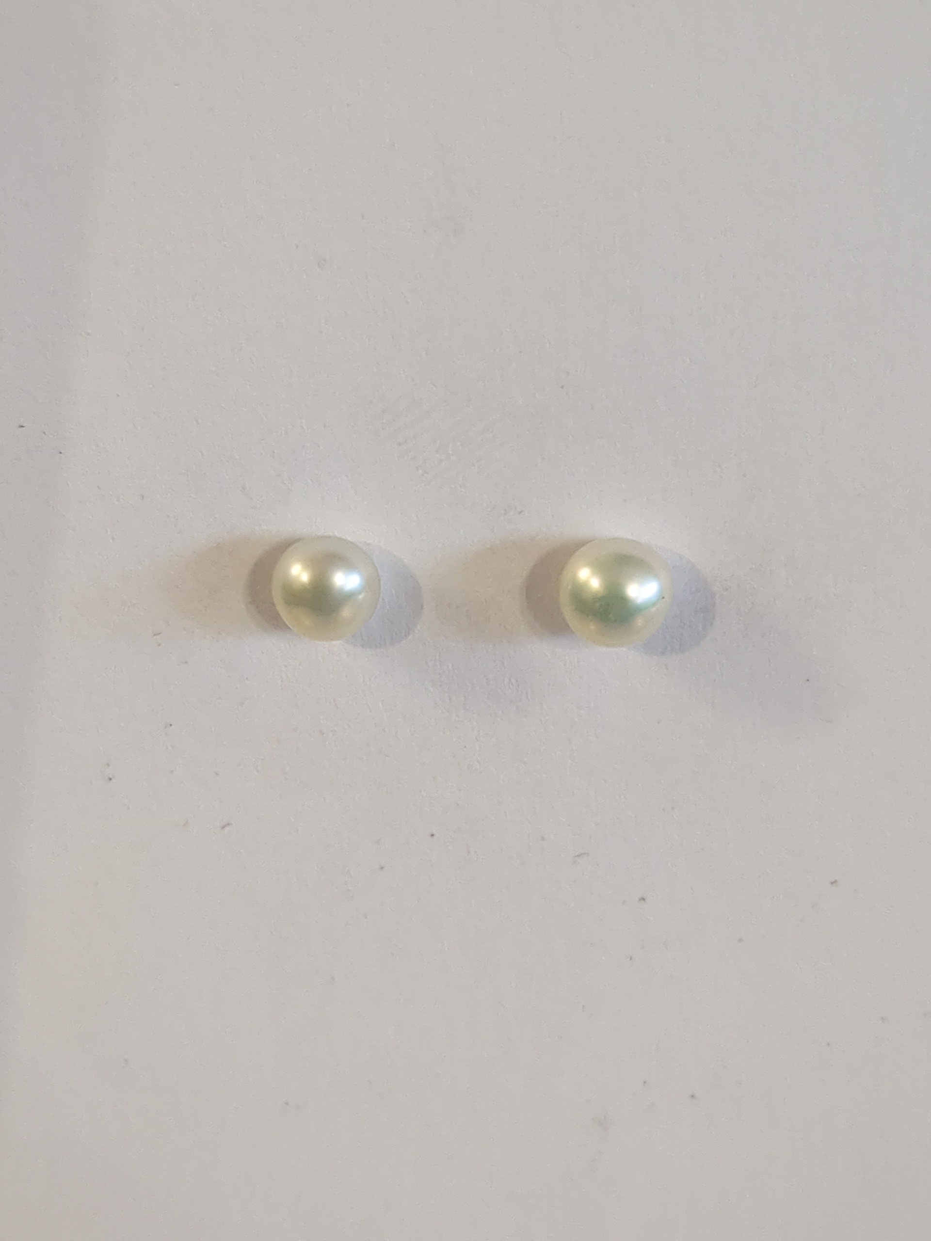silver pear studs 4.5mm