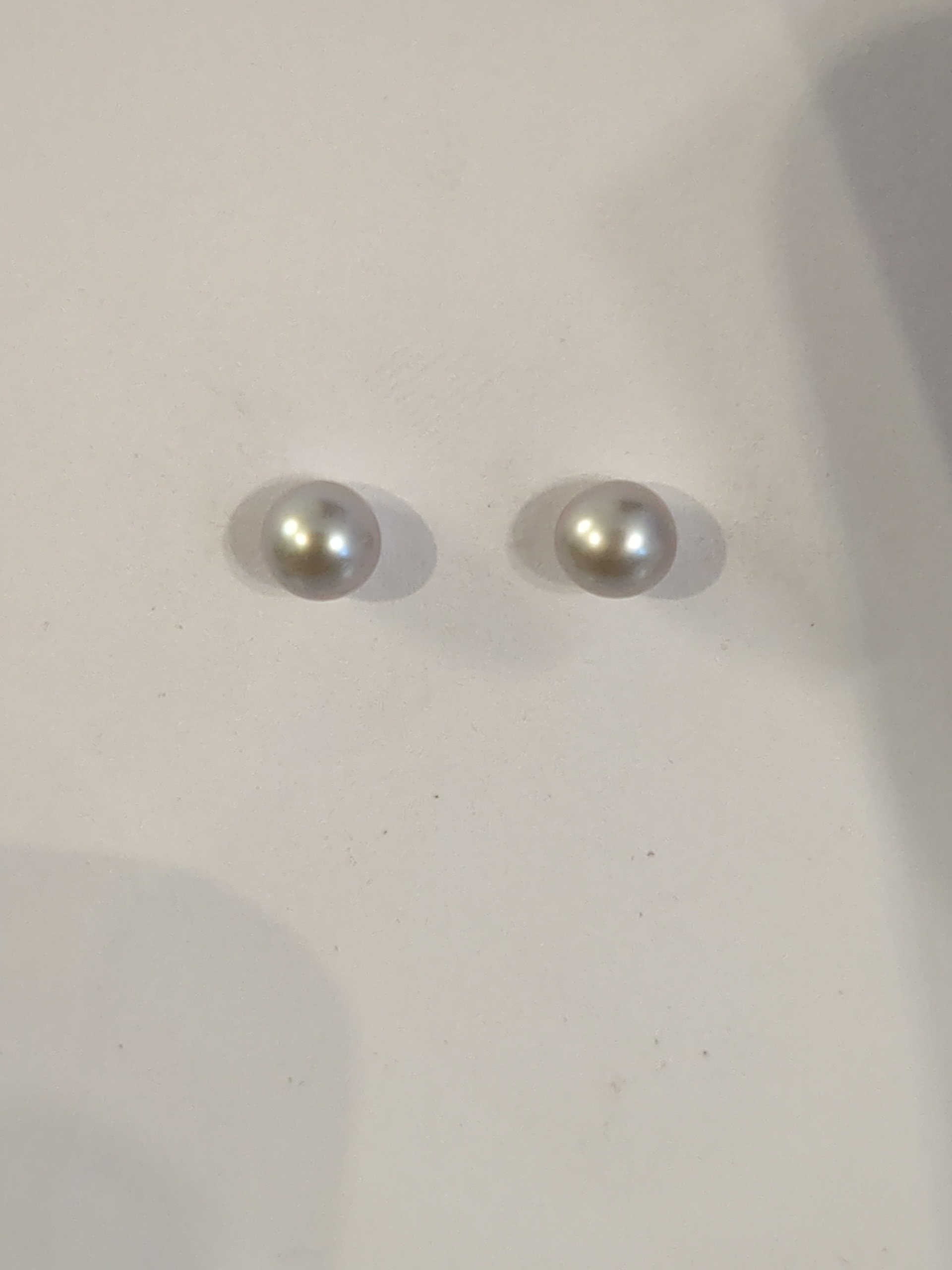 Silver grey pearl studs 4.5mm