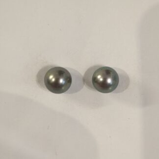 Silver black pearl stud 6.5mm