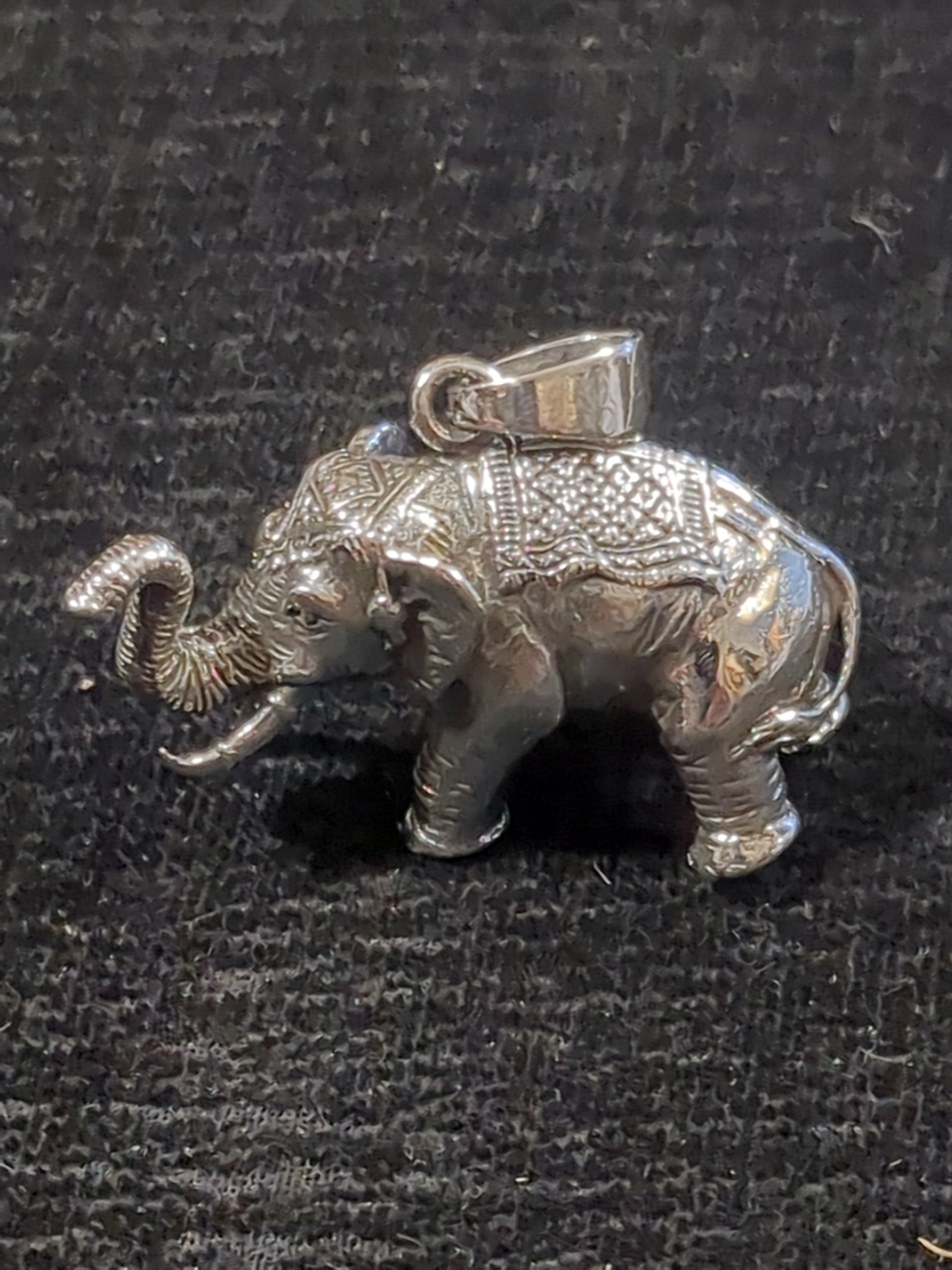 Silver elephant pendant