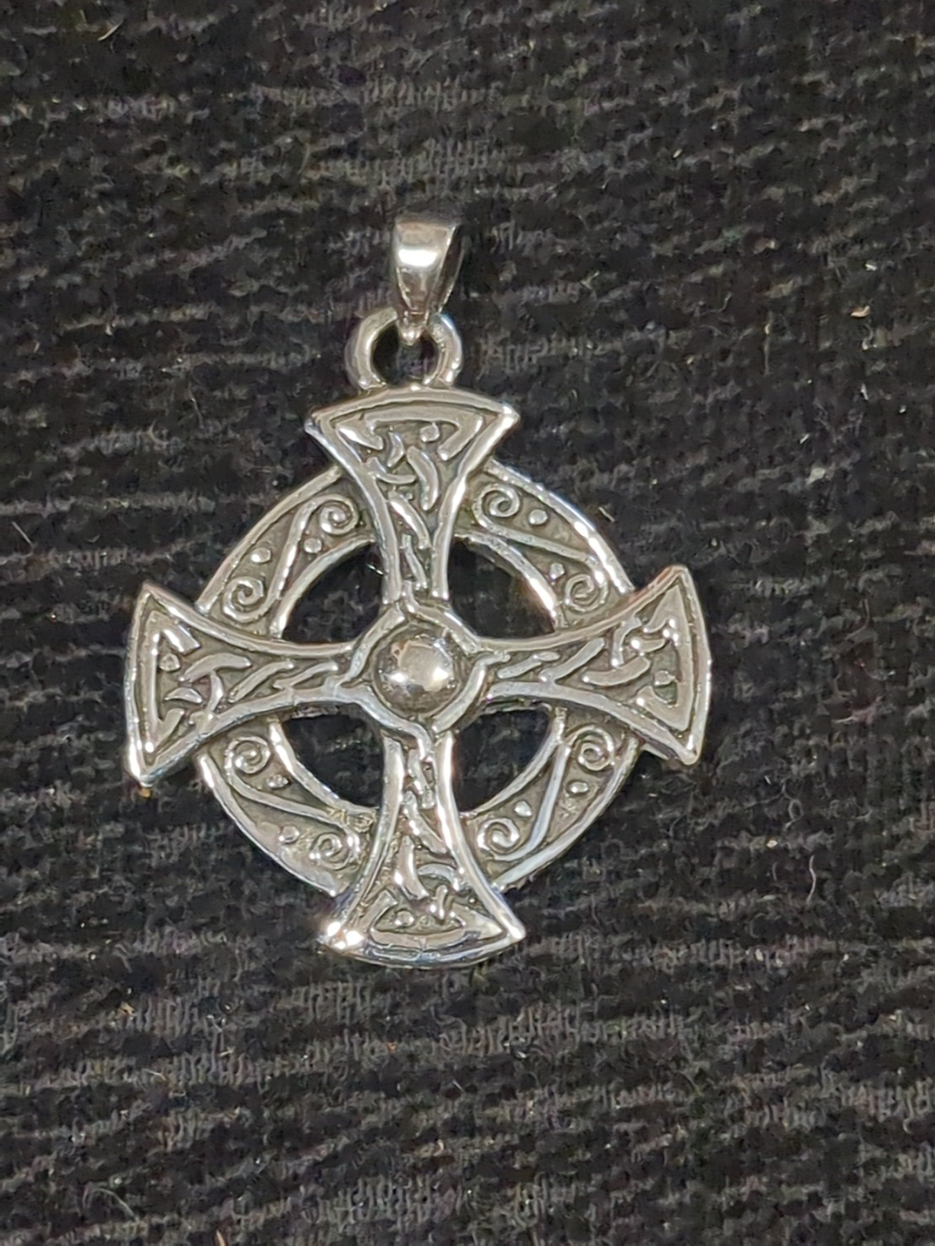 Silver Celtic cross pendant