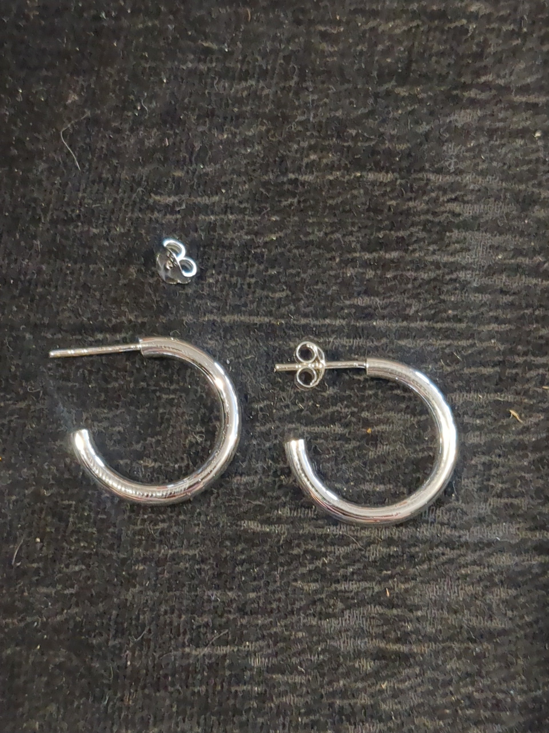 Silver 3/4 hoop earrings