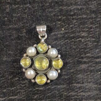 Silver peridot and pearl pendant