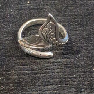 Silver whale tail ring
