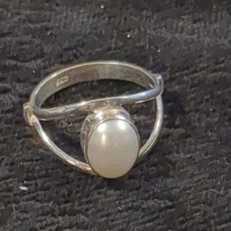 Silver pearl ring
