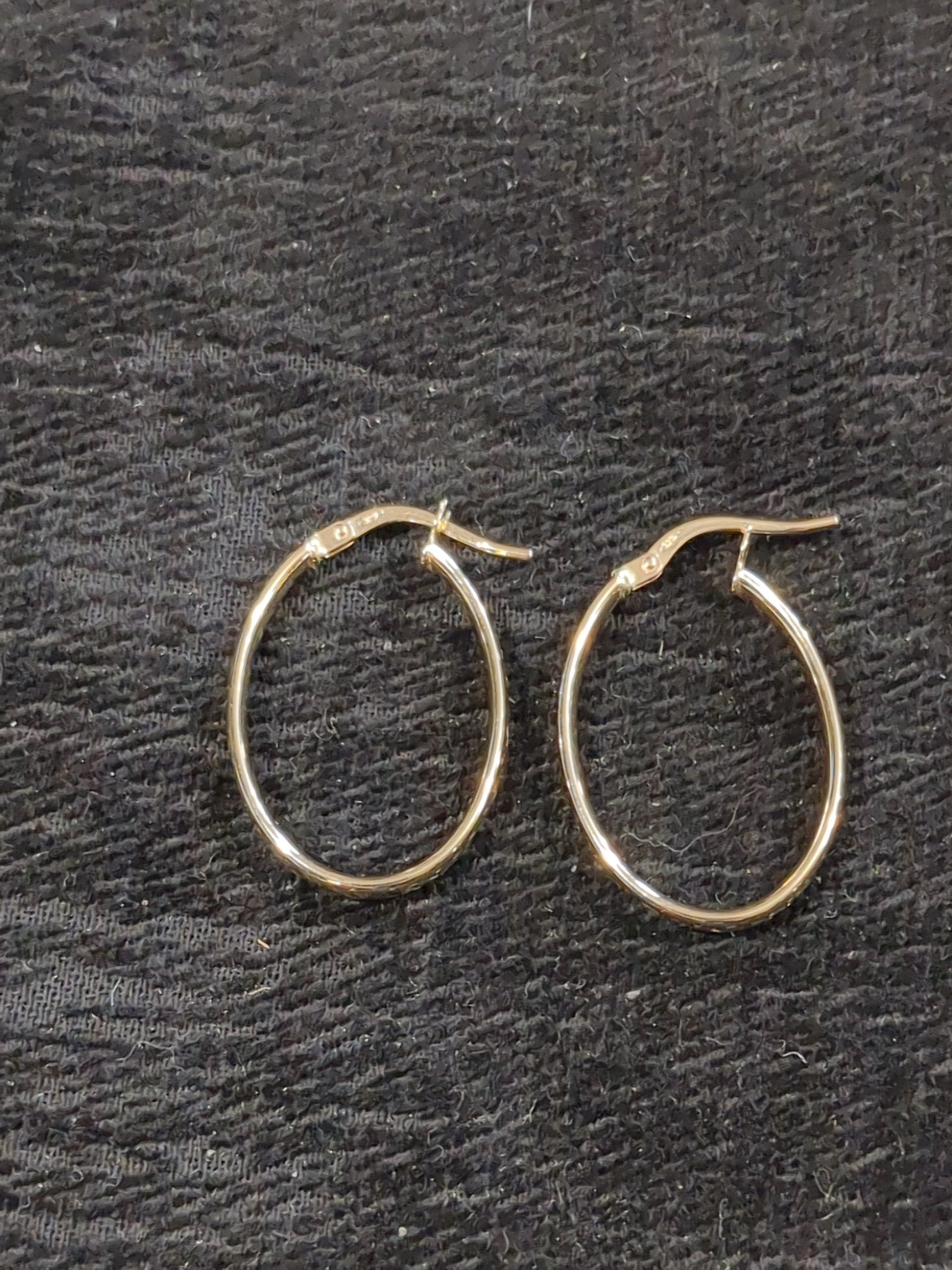 9ct gold oval hoop earrings