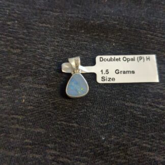 Silver doublet opal pendant