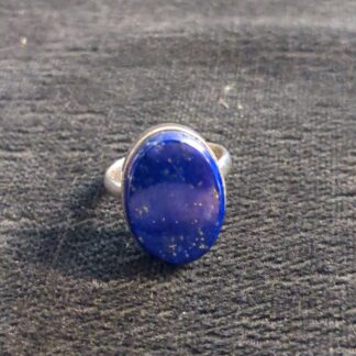 Silver lapis lazuli ring
