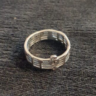 Silver notes ring