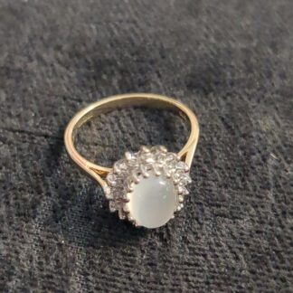 9ct gold moonstone and diamond