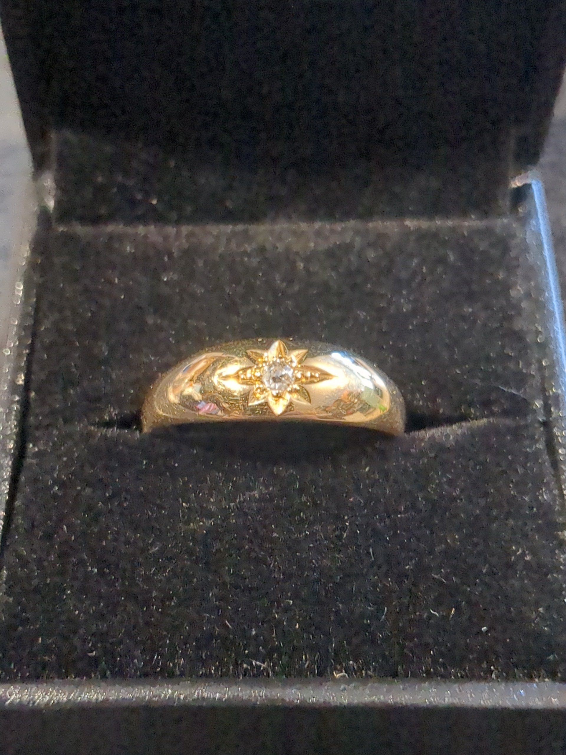 18ct diamond ring