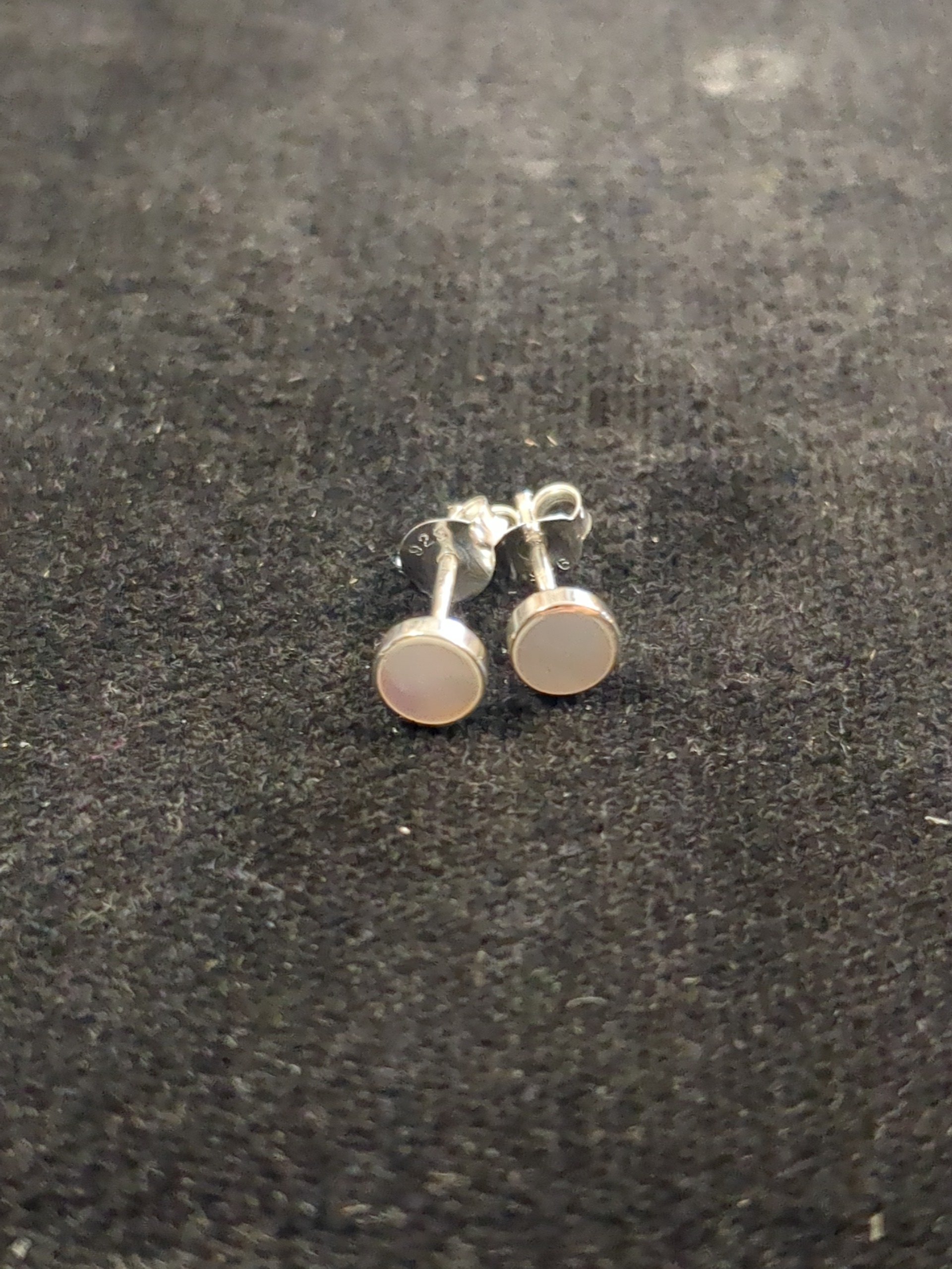 Silver mother of pearl stud earrings
