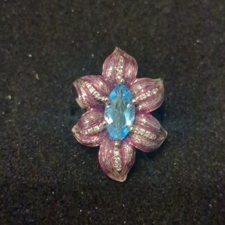 18ct white Gold blue topaz and diamond ring
