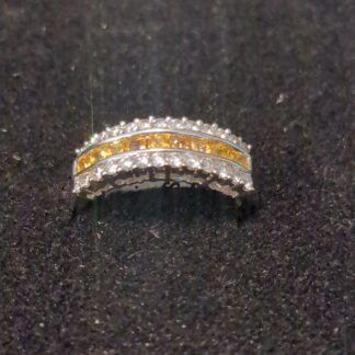 18ct white Gold yellow sapphire and diamond ring