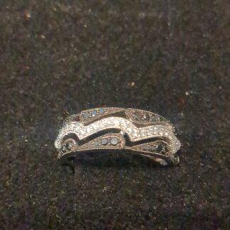 18ct white Gold black and white diamond ring