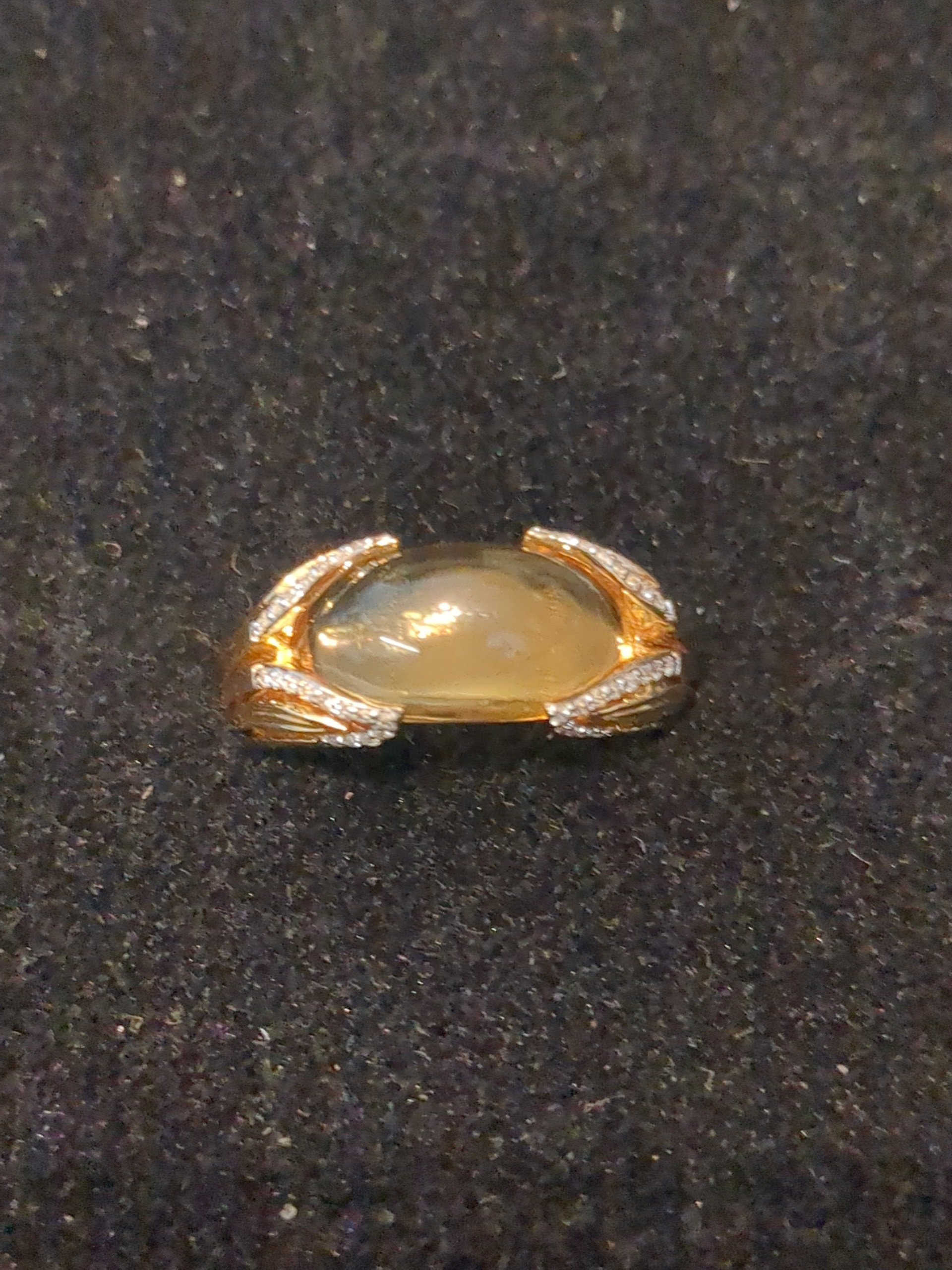 18ct gold citrine and diamond ring