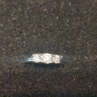Platinum diamond ring