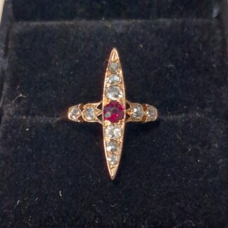 18ct Diamond and garnet