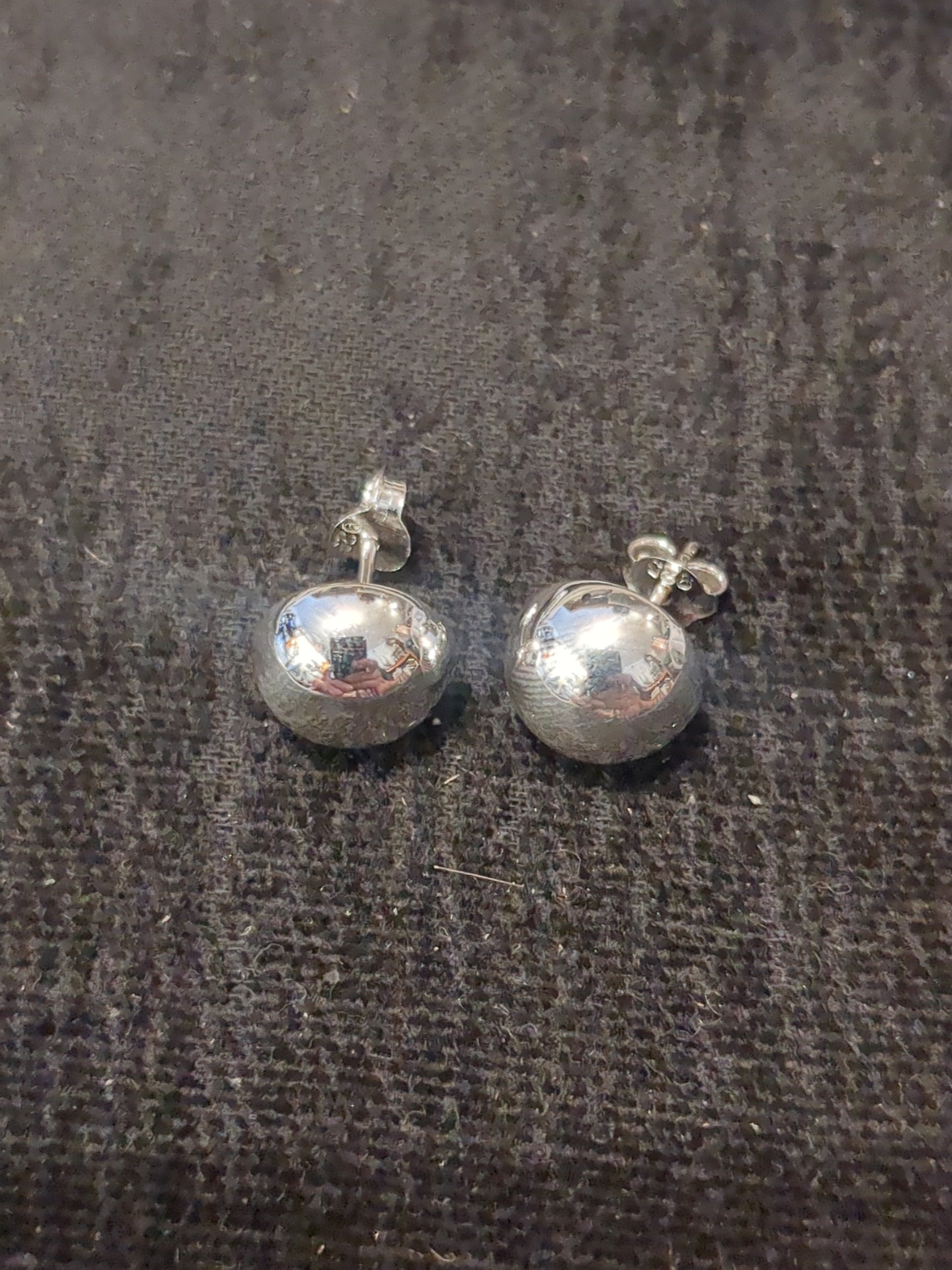 Silver dome studs