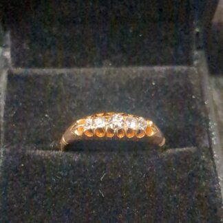 18ct gold diamond ring