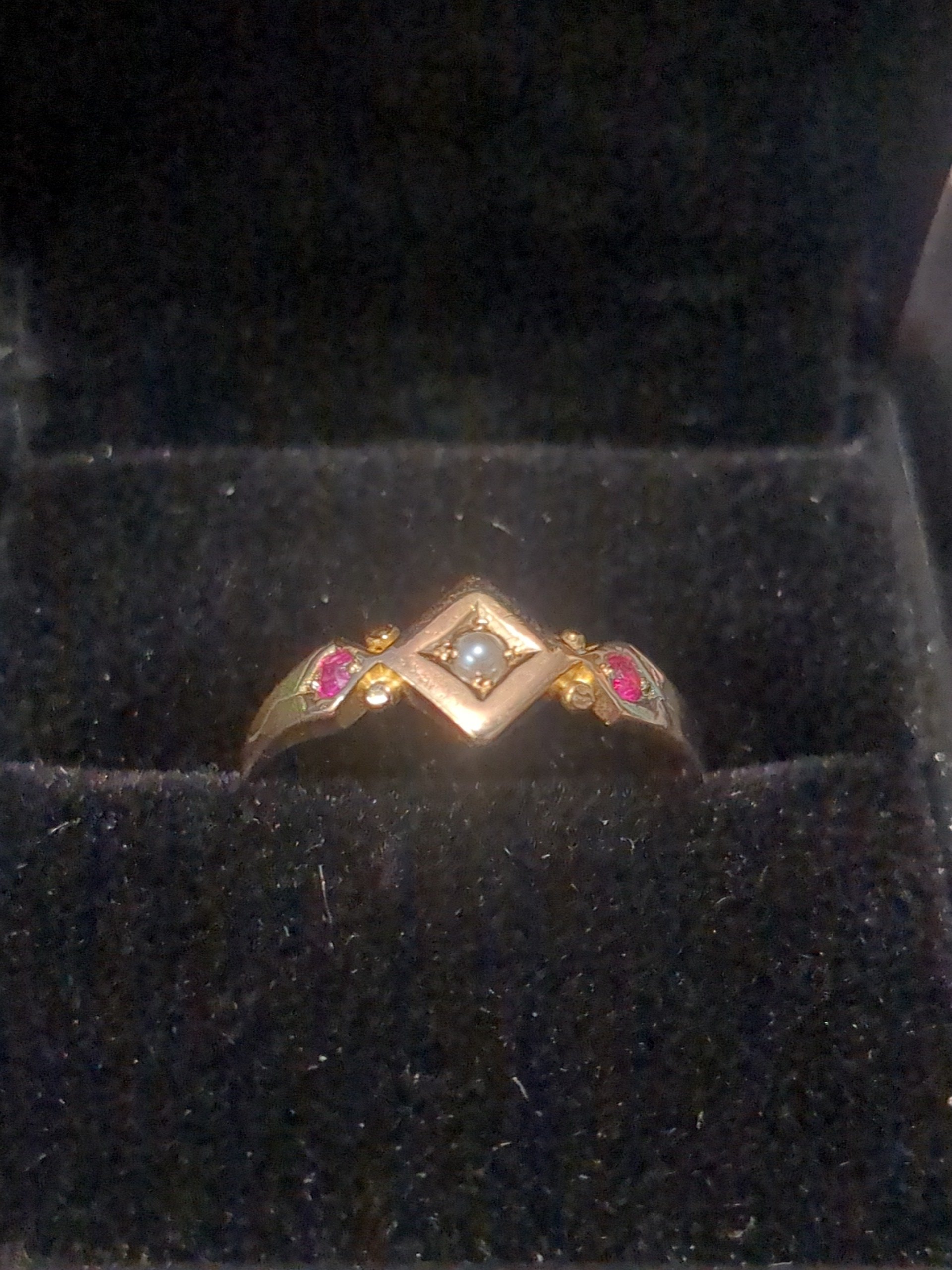 15ct gold pearl and ruby ring. 1880 Chester hallmark