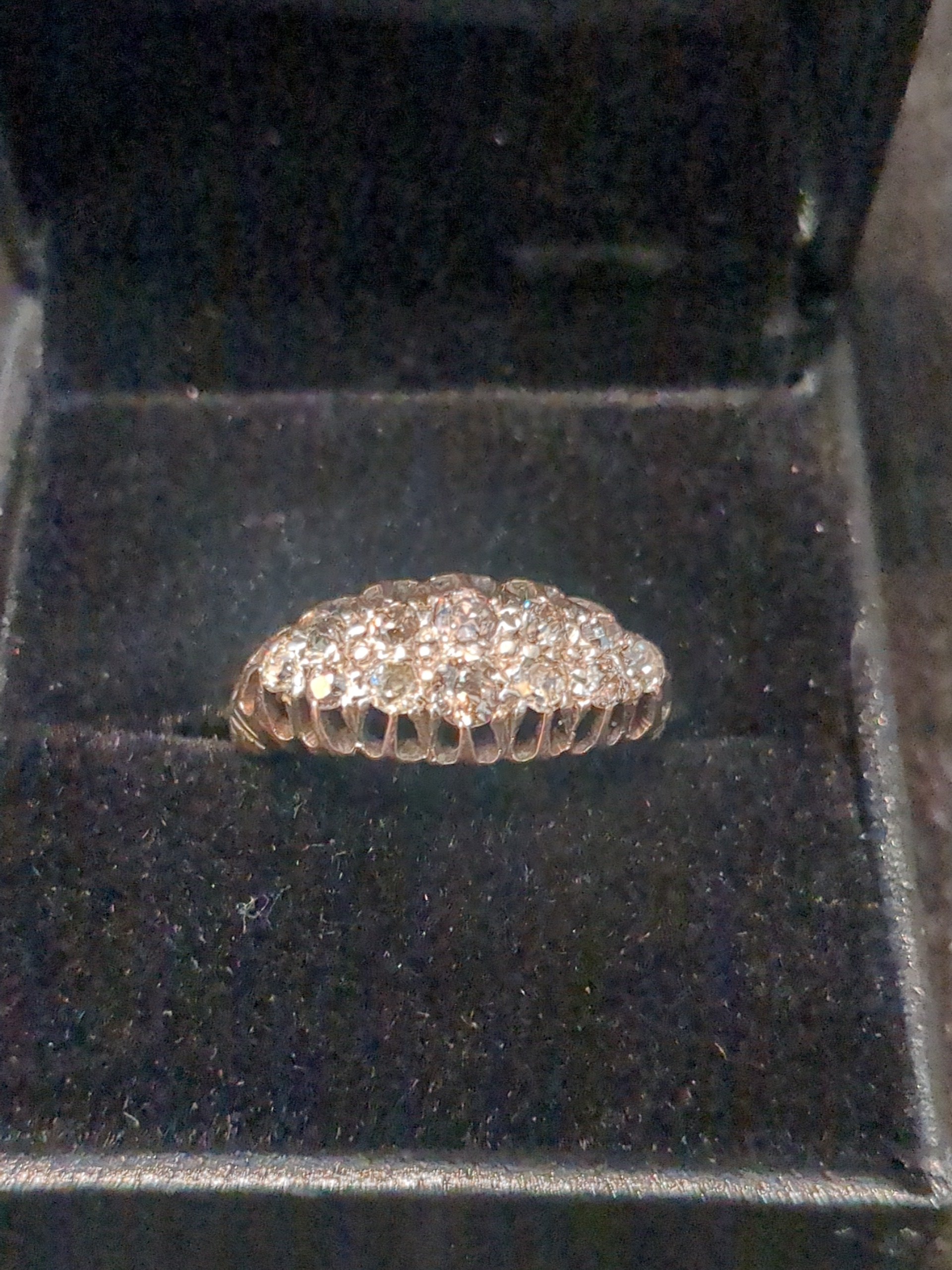 9ct gold diamond ring