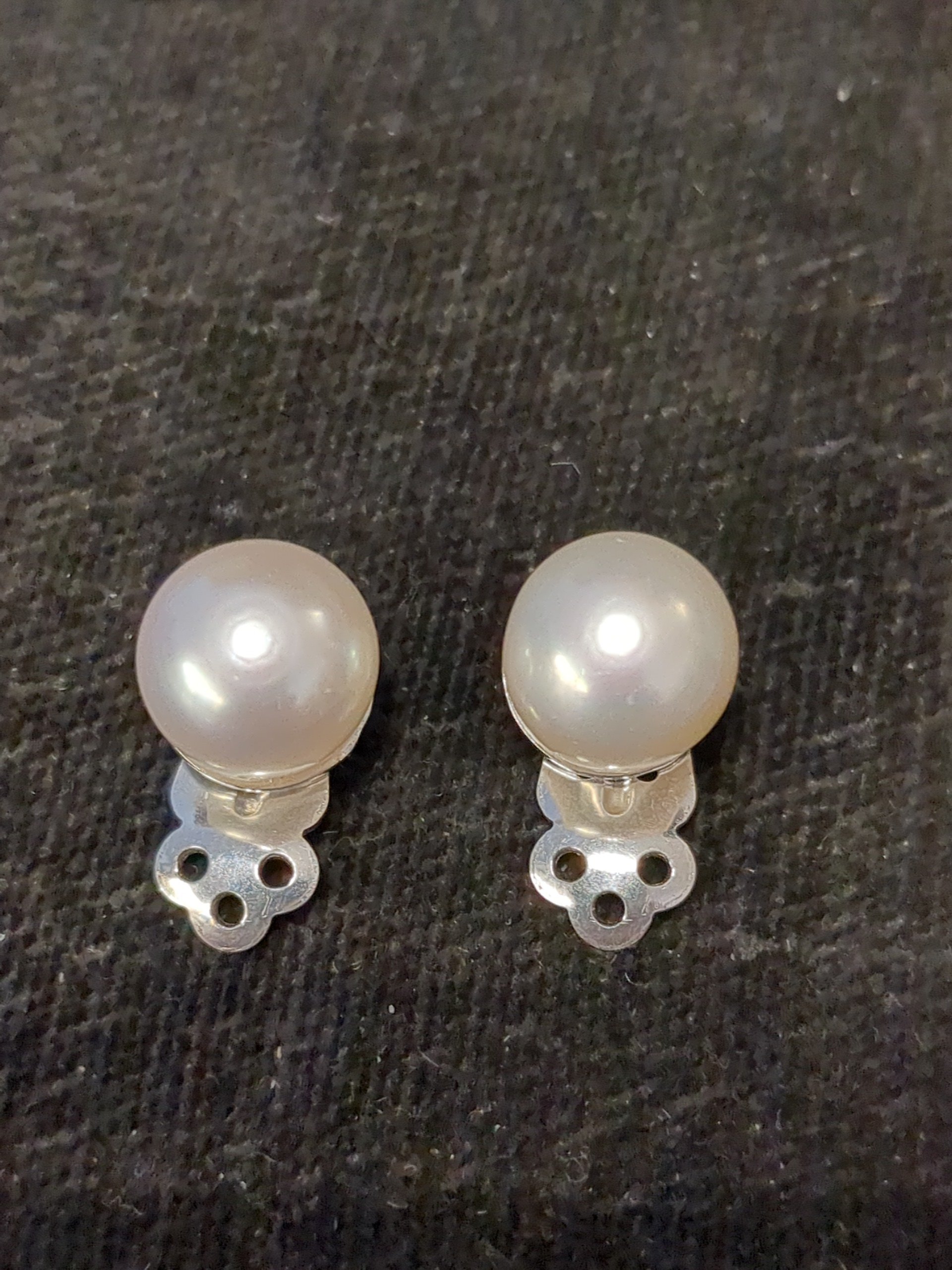 silver pearl clip earrings
