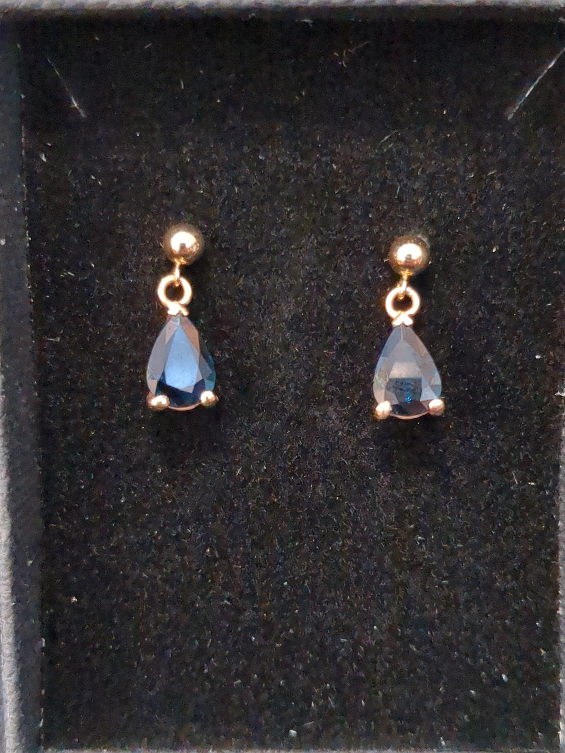 9ct sapphire earrings