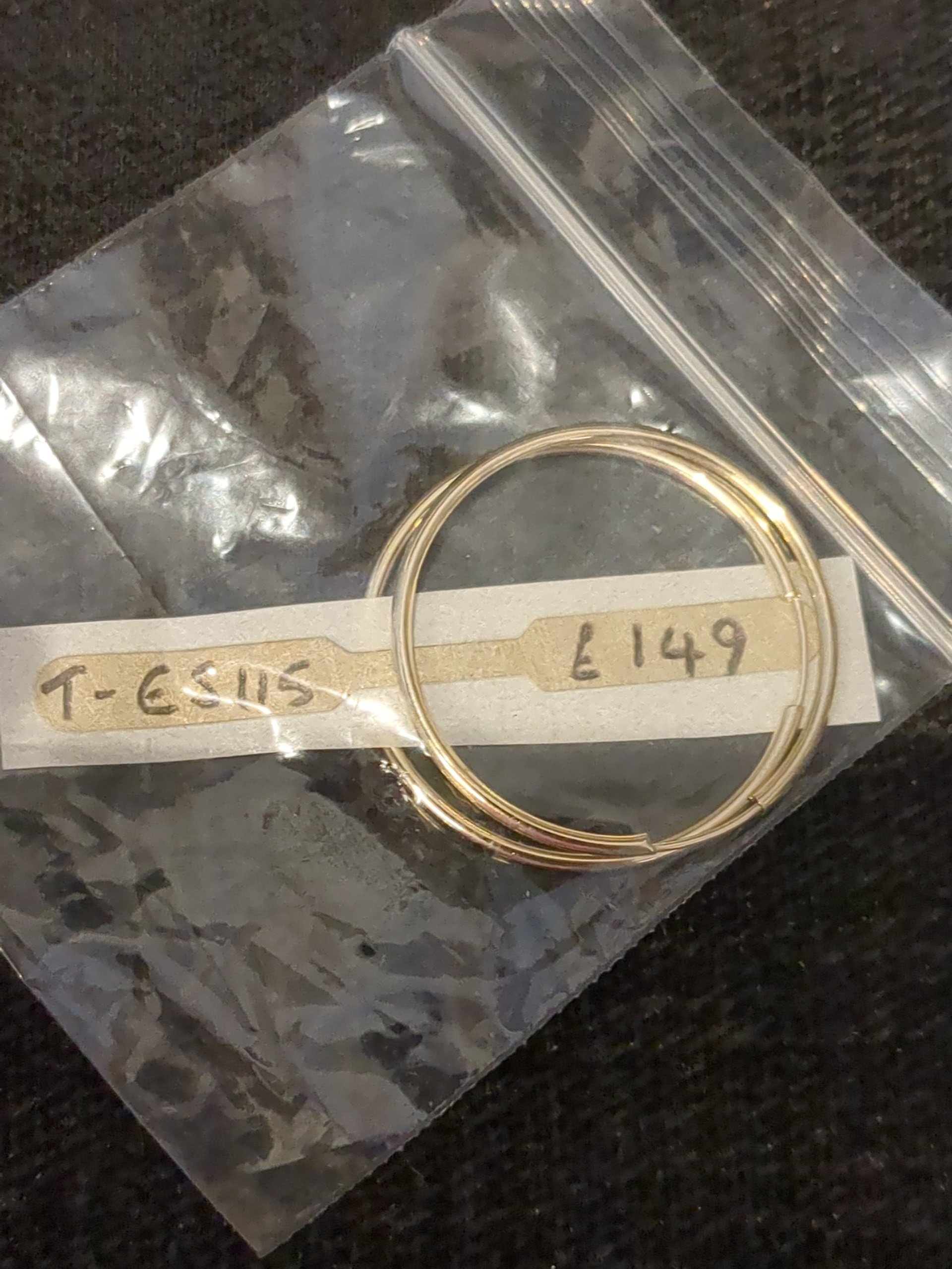 9ct Gold hoop earrings